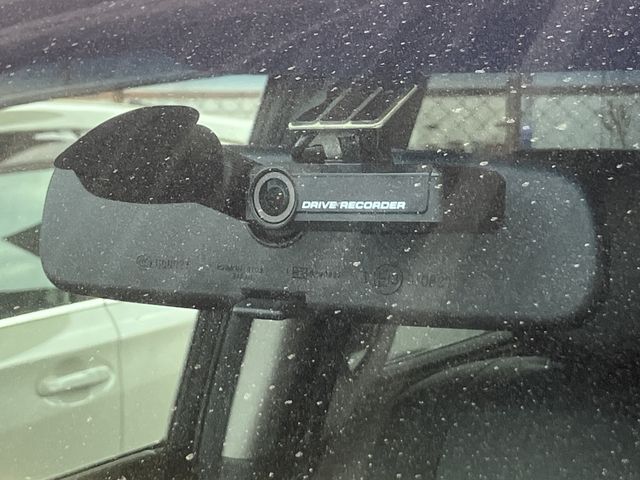 NISSAN ELGRAND 2017 Image 31