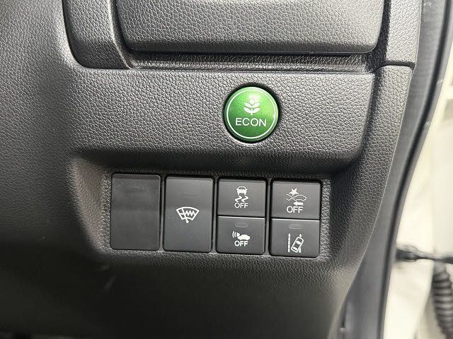 HONDA FIT HYBRID 2018 Image 31