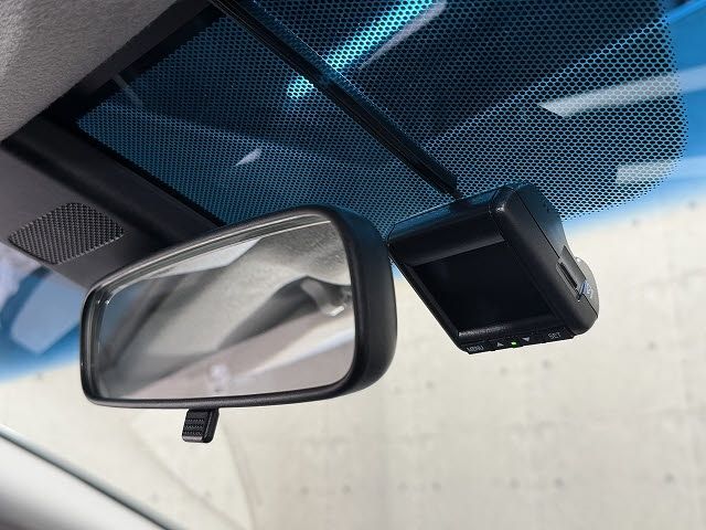 HONDA FIT HYBRID 2018 Image 31