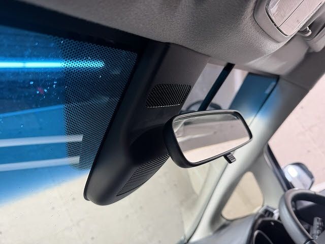 HONDA FIT HYBRID 2018 Image 31