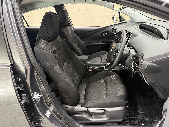 TOYOTA PRIUS 2020 Image 31