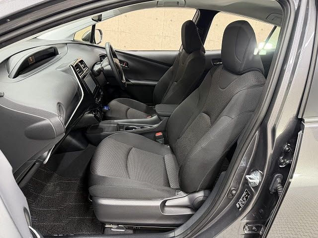 TOYOTA PRIUS 2020 Image 31