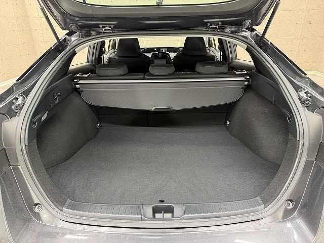 TOYOTA PRIUS 2020 Image 31