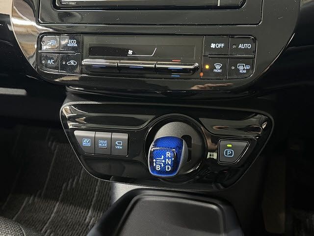 TOYOTA PRIUS 2020 Image 31