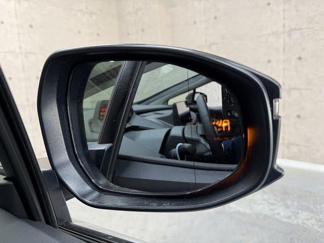 TOYOTA PRIUS PHV 2023 Image 31