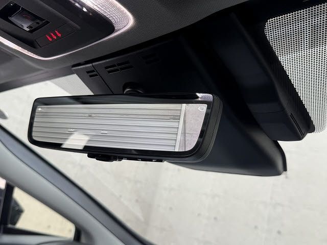 TOYOTA PRIUS PHV 2023 Image 31