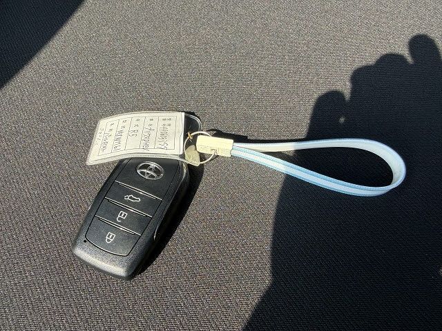 TOYOTA PRIUS PHV 2023 Image 31