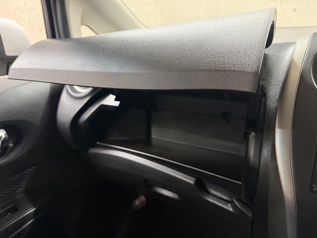 NISSAN NOTE 2014 Image 31