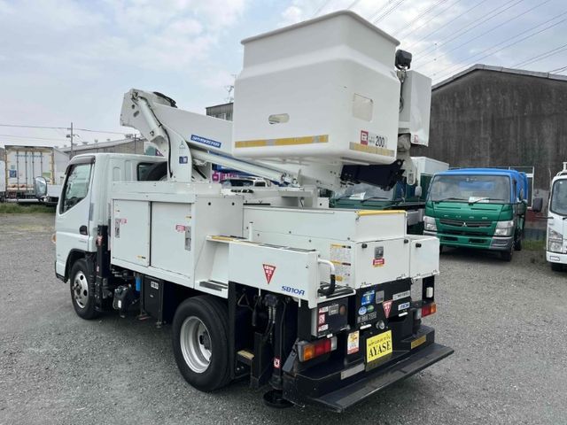 MITSUBISHI CANTER 2017 Image 31