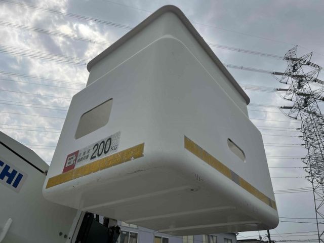 MITSUBISHI CANTER 2017 Image 31