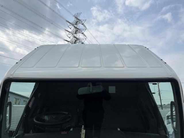 MITSUBISHI CANTER 2017 Image 31