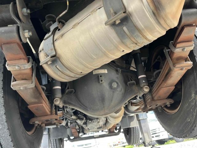 MITSUBISHI CANTER 2017 Image 31