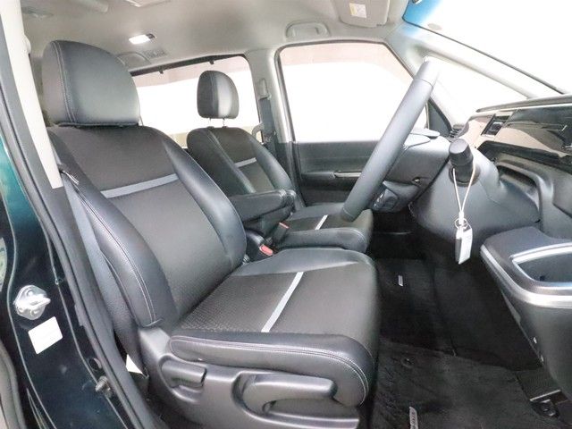 HONDA STEPWAGON E:HEV SPAD 2021 Image 31