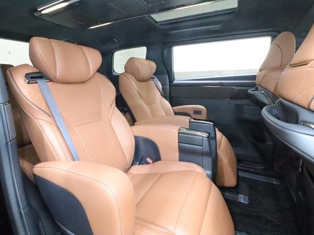 TOYOTA VELLFIRE  HYBRID 2025 Image 31