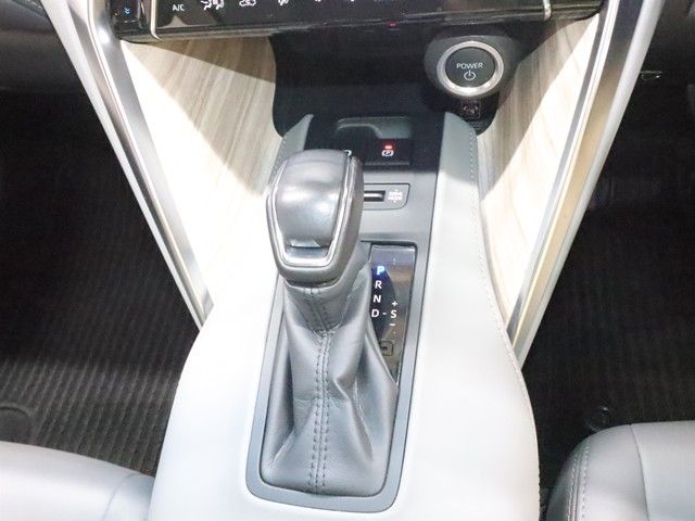 TOYOTA HARRIER HYBRID 2023 Image 31