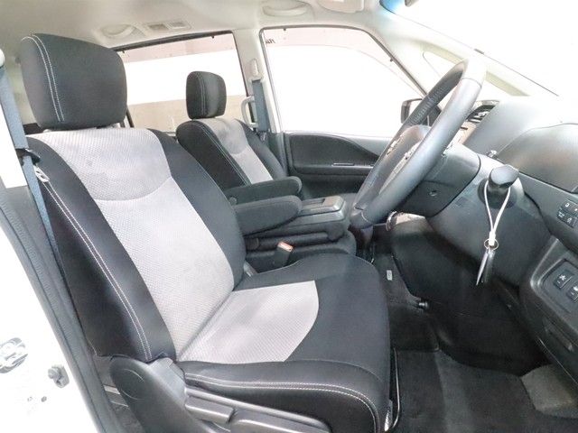 NISSAN SERENA  S-HYBRID 2015 Image 31