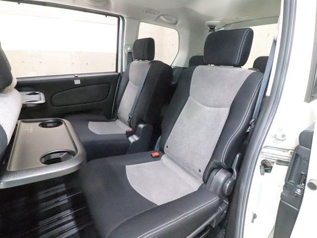 NISSAN SERENA  S-HYBRID 2015 Image 31