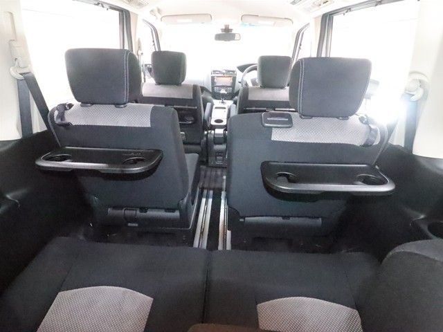 NISSAN SERENA  S-HYBRID 2015 Image 31