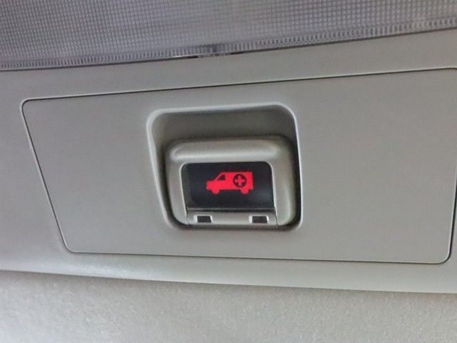 TOYOTA LEXUS IS300H 2017 Image 31