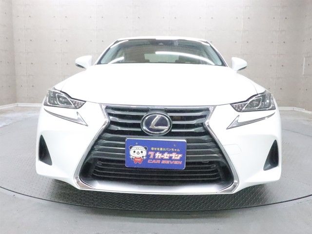 TOYOTA LEXUS IS300H 2017 Image 31