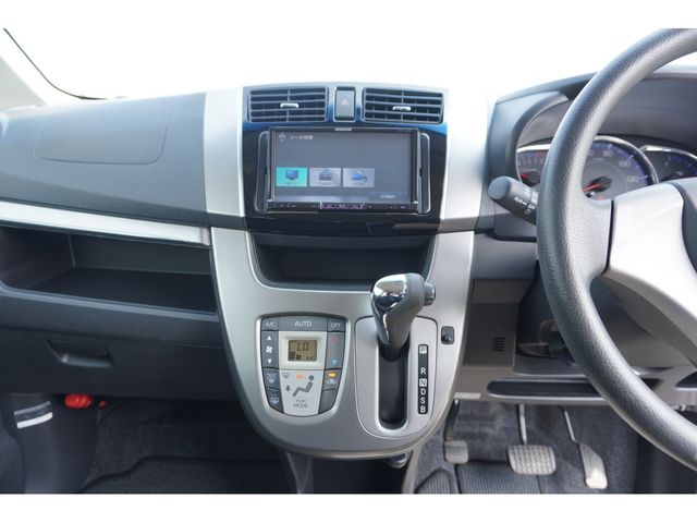 DAIHATSU MOVE CUSTOM 2013 Image 31