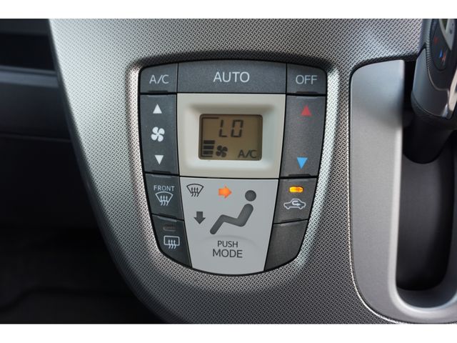 DAIHATSU MOVE CUSTOM 2013 Image 31