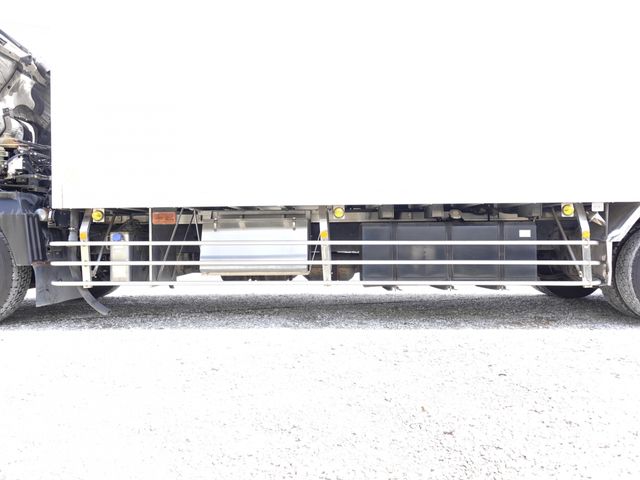 MITSUBISHI FUSOU SUPER GREAT 2010 Image 31