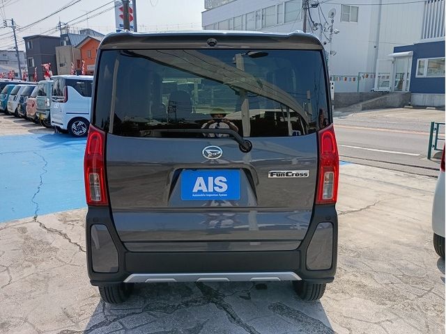 DAIHATSU TANTO FAN CROSS 2023 Image 31
