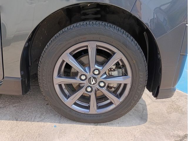 DAIHATSU TANTO FAN CROSS 2023 Image 31