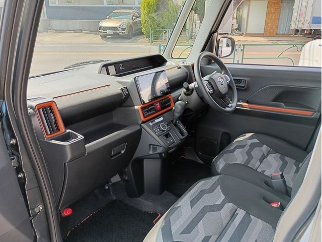 DAIHATSU TANTO FAN CROSS 2023 Image 31