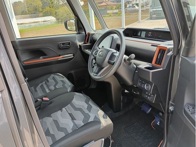 DAIHATSU TANTO FAN CROSS 2023 Image 31