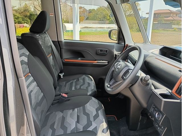 DAIHATSU TANTO FAN CROSS 2023 Image 31