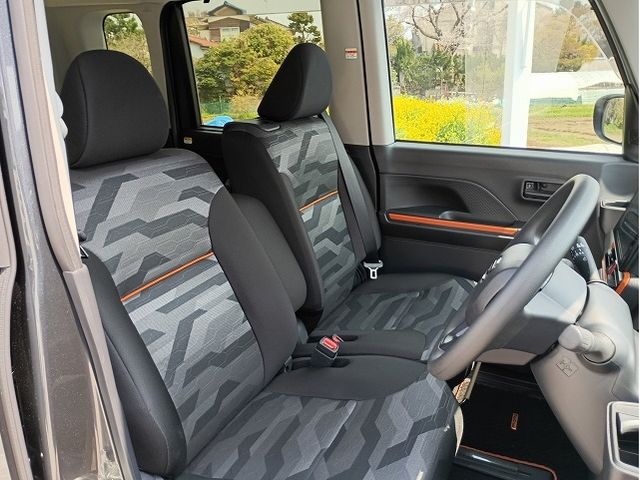 DAIHATSU TANTO FAN CROSS 2023 Image 31