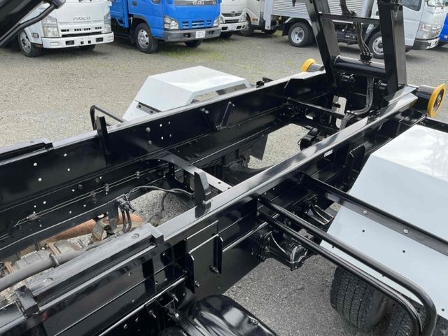 ISUZU FORWARD 2013 Image 31