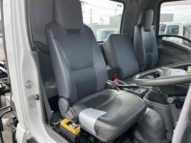 ISUZU FORWARD 2013 Image 31