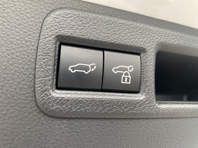 TOYOTA HARRIER HYBRID 2024 Image 31