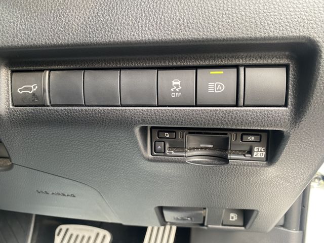 TOYOTA HARRIER HYBRID 2024 Image 31