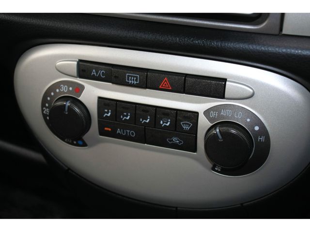 DAIHATSU MIRA GINO 2006 Image 31