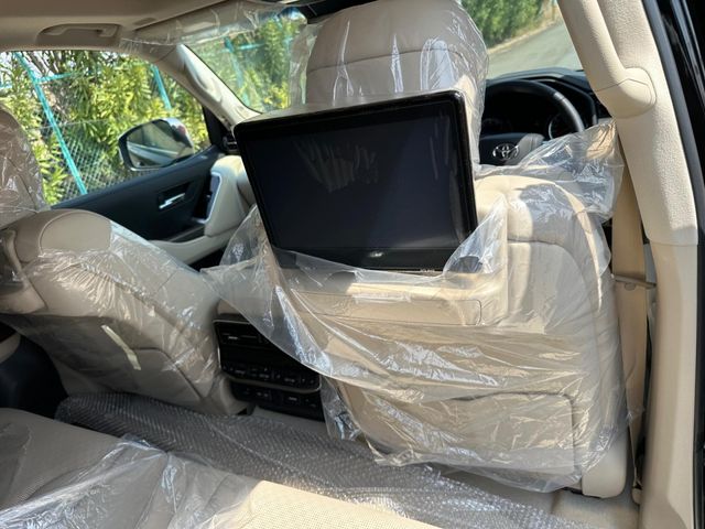 TOYOTA LANDCRUISER WAGON 2023 Image 31