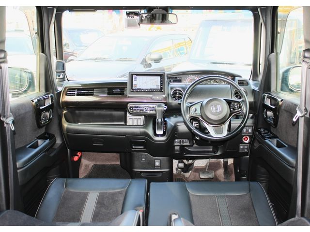 HONDA N BOX CUSTOM 2020 Image 31