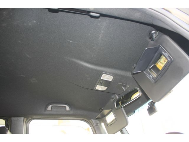 HONDA N BOX CUSTOM 2020 Image 31