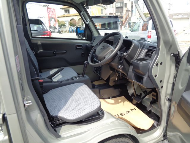 NISSAN CLIPPER TRUCK 2026 Image 31