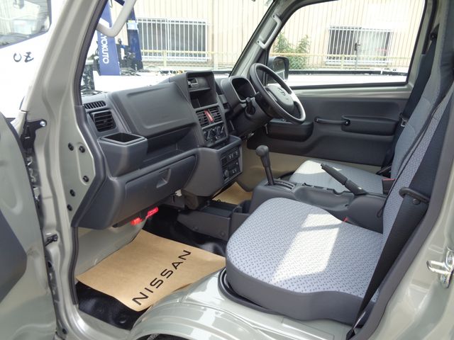 NISSAN CLIPPER TRUCK 2026 Image 31