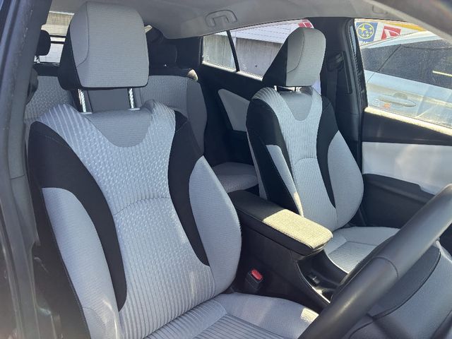 TOYOTA PRIUS 2016 Image 31