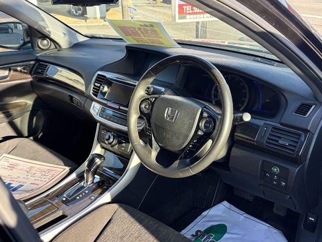 HONDA ACCORD HYBRID 2014 Image 31