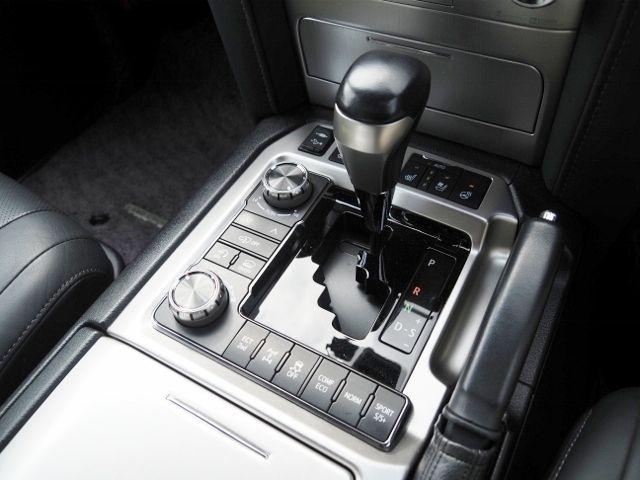 TOYOTA LANDCRUISER WAGON 2020 Image 31