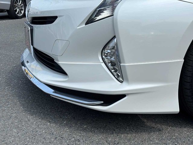 TOYOTA PRIUS 2018 Image 31