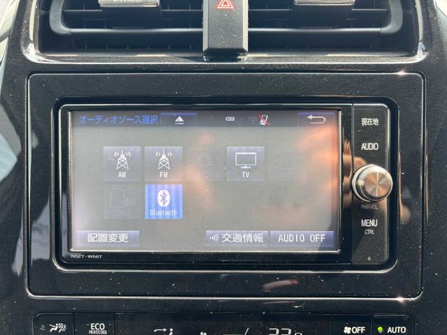 TOYOTA PRIUS 2018 Image 31