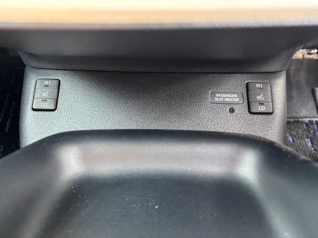 TOYOTA PRIUS 2018 Image 31