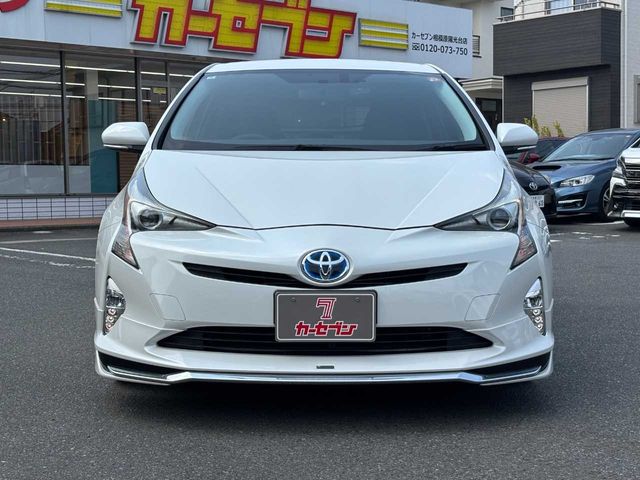TOYOTA PRIUS 2018 Image 31